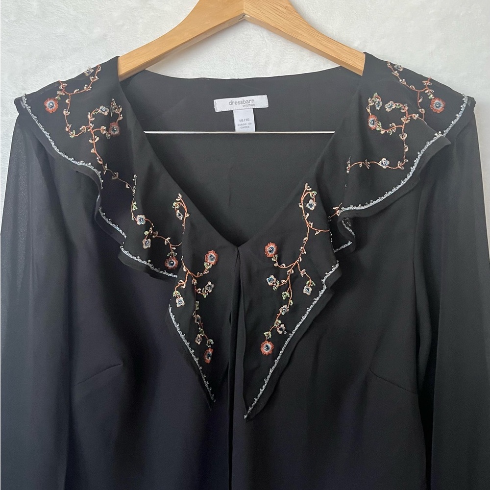 Dressbarn Black Blouse with Floral Embroidery & Ruffle Sleeve 14/16 - Picture 4 of 16